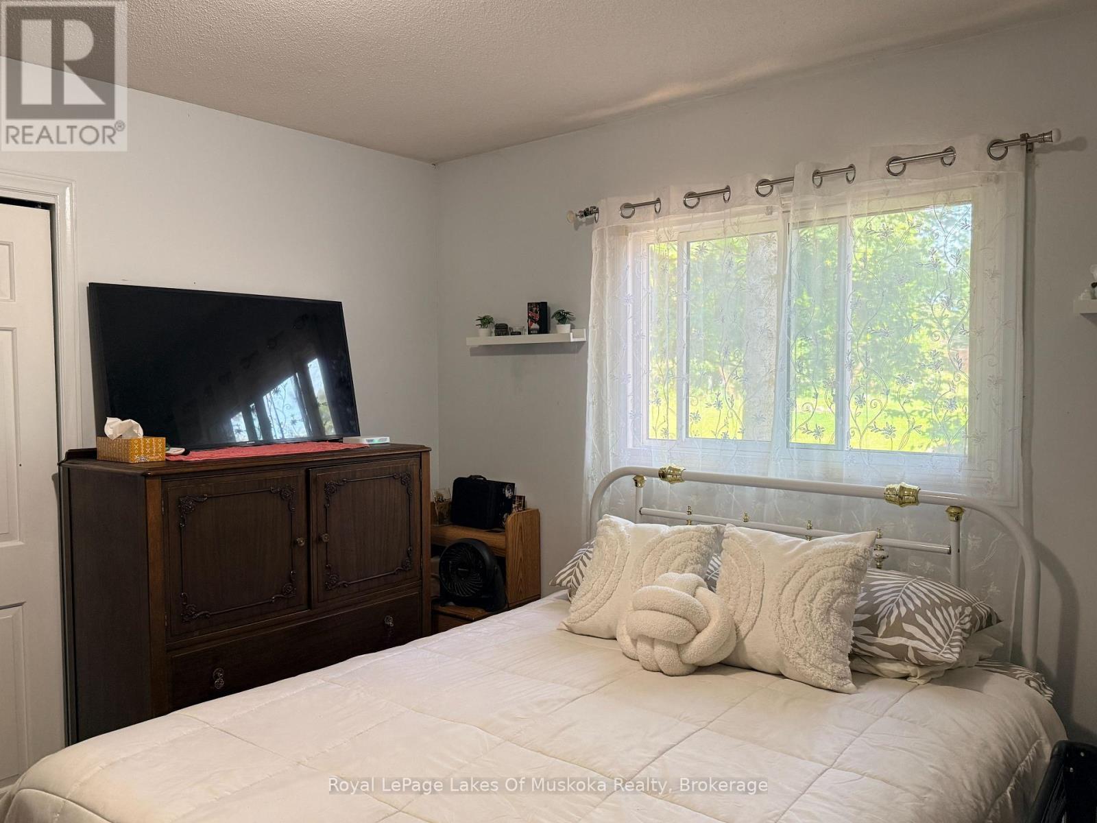 22 Westvale Drive, Bracebridge (Monck (Bracebridge)), ON