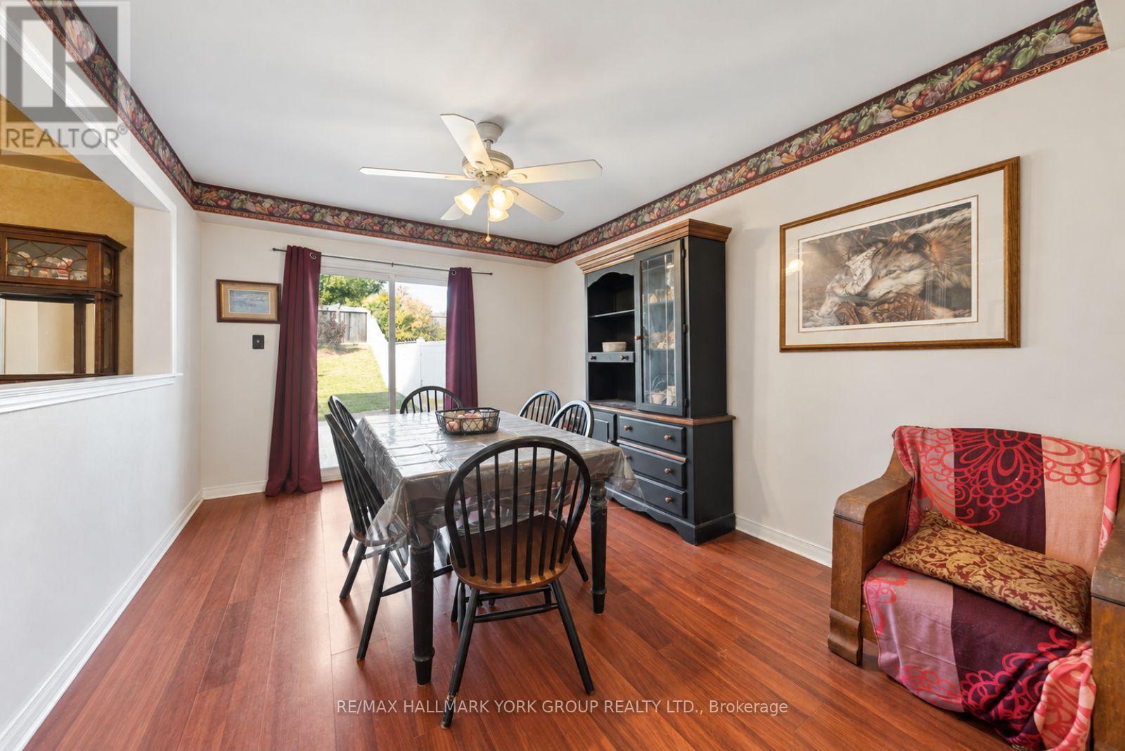 537 Walpole Crescent, Newmarket, ON