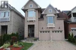 16 BRAEHEAD DRIVE Richmond Hill, ON L4E 0B3