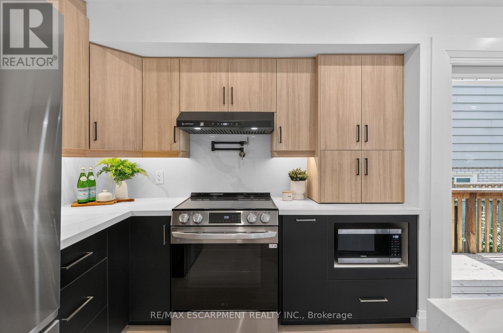 3028 Eva Drive, Burlington, ON