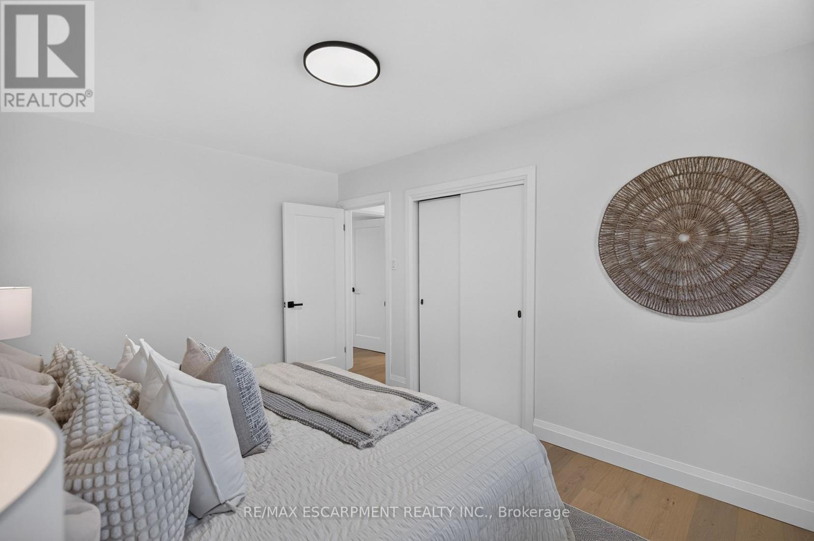 3028 Eva Drive, Burlington, ON
