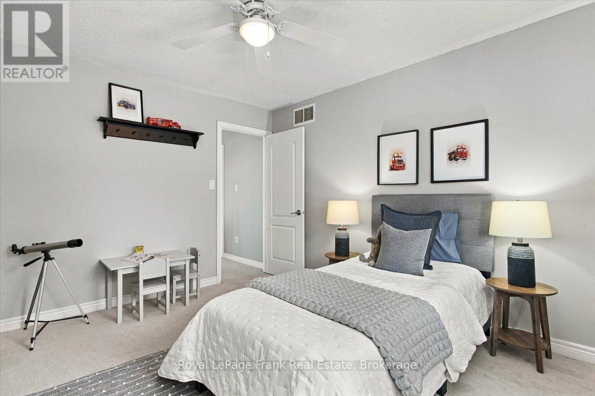 34 Freer Crescent, Ajax (Northwest Ajax), ON