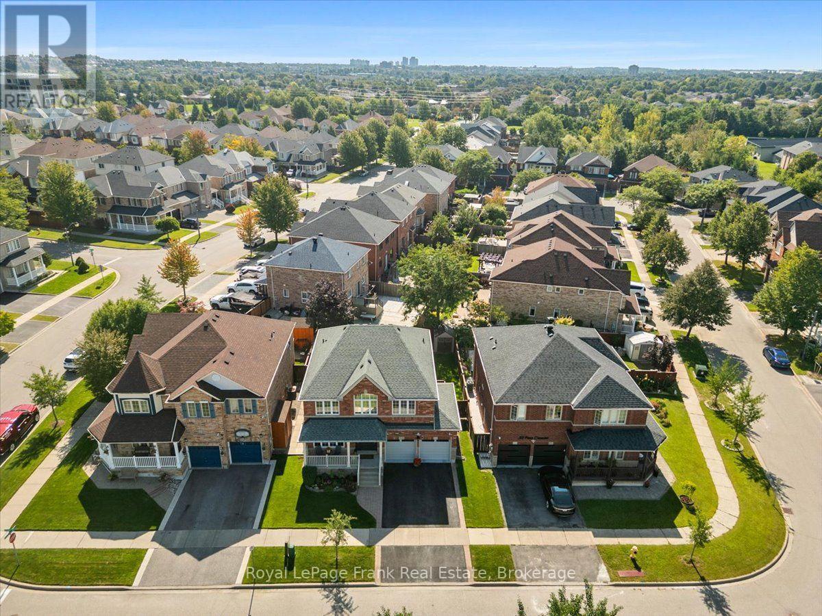 34 Freer Crescent, Ajax (Northwest Ajax), ON