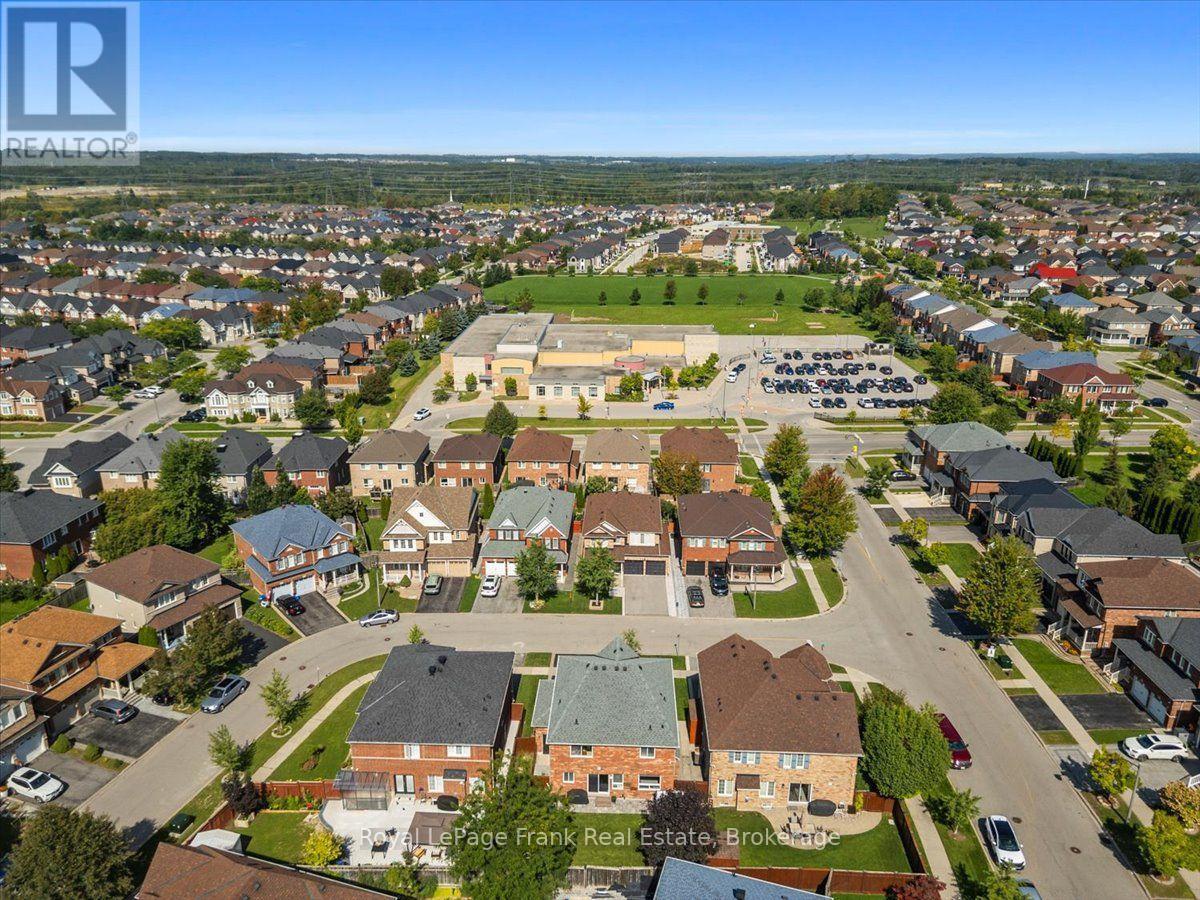 34 Freer Crescent, Ajax (Northwest Ajax), ON
