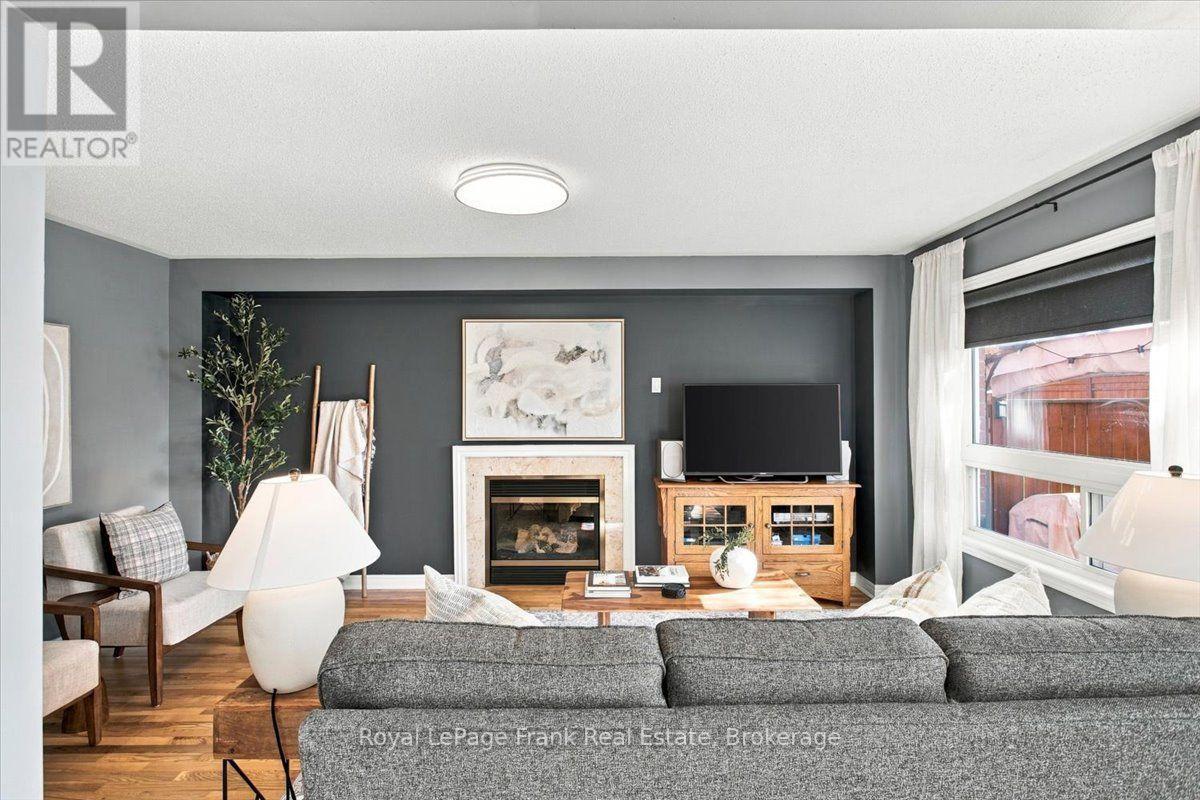 34 Freer Crescent, Ajax (Northwest Ajax), ON