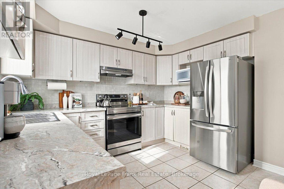 34 Freer Crescent, Ajax (Northwest Ajax), ON