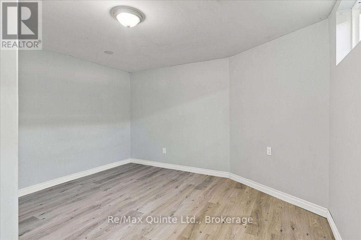 LB 2 - 70 Ashley Street, Belleville (Thurlow Ward), ON
