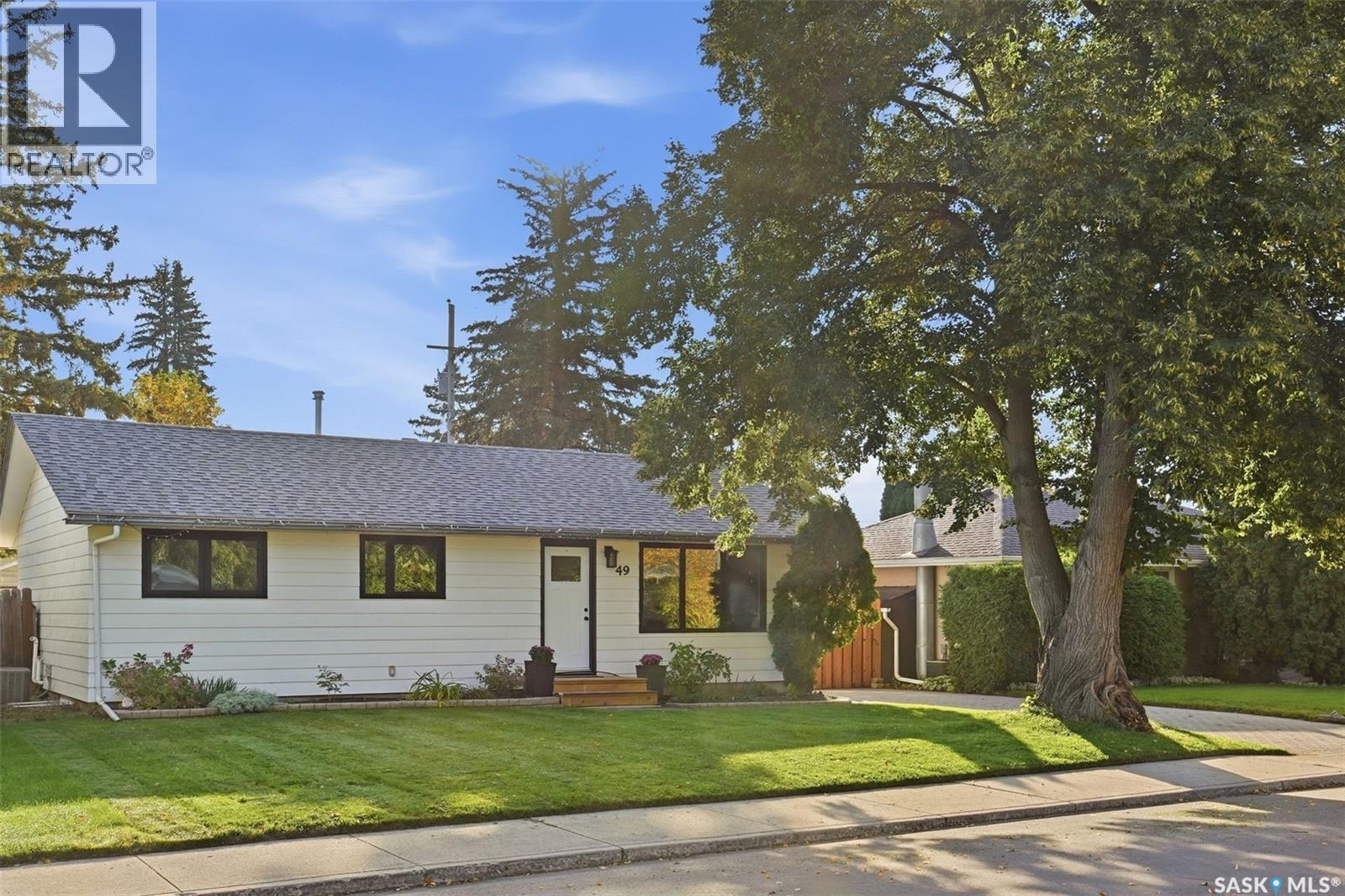 49 Mackenzie Crescent, Saskatoon, SK