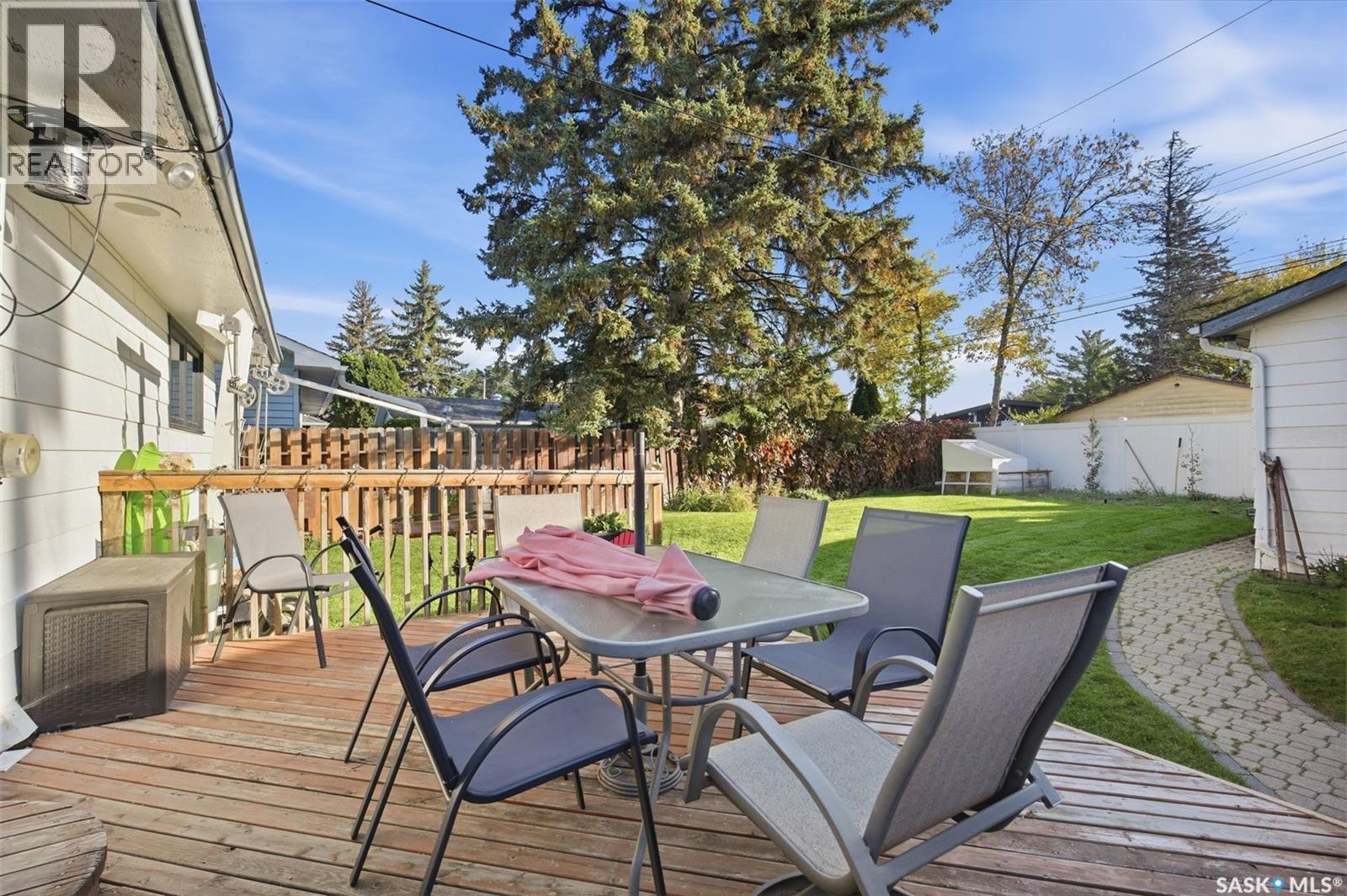 49 Mackenzie Crescent, Saskatoon, SK