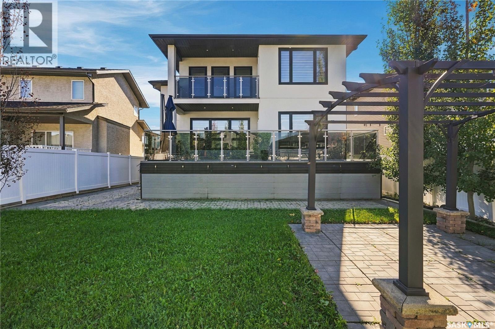 4714 Green Apple Drive E, Regina, SK