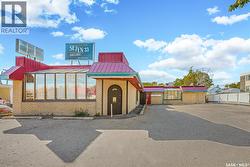 1213 7th AVENUE N  Saskatoon, SK S7K 2W1