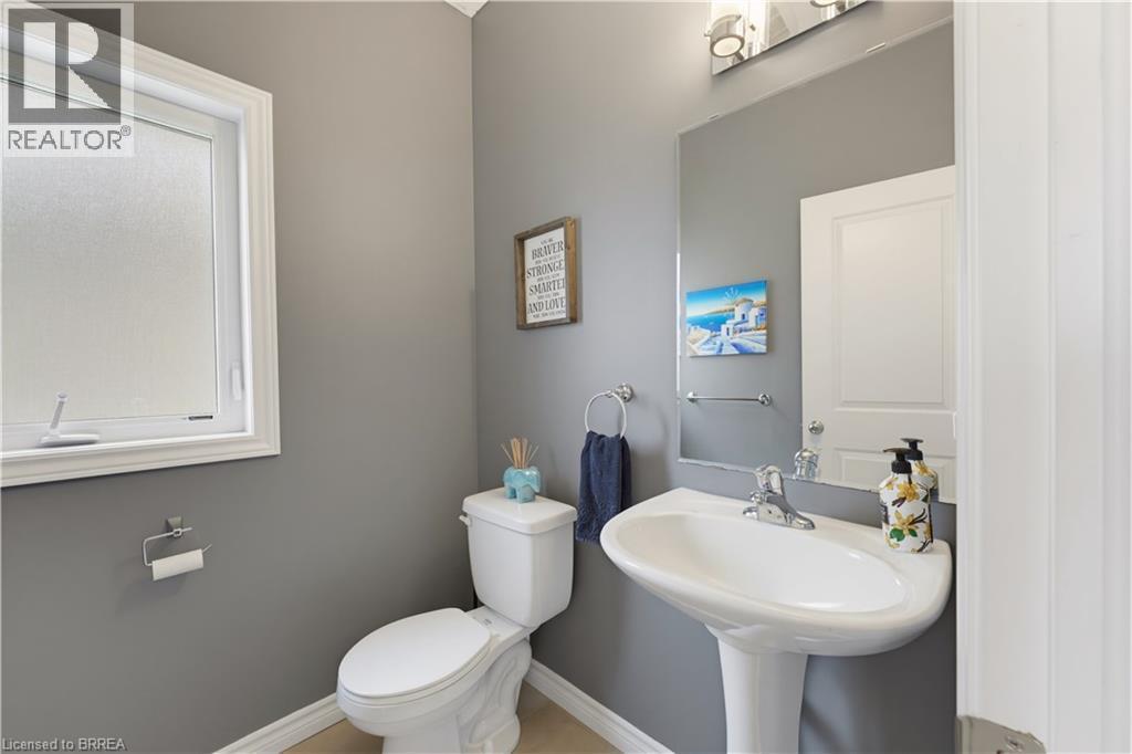 21 Irongate Drive, Paris, ON