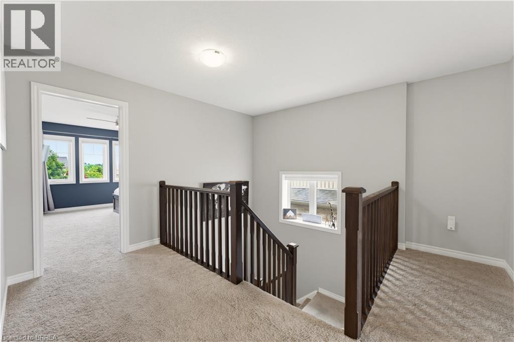 21 Irongate Drive, Paris, ON
