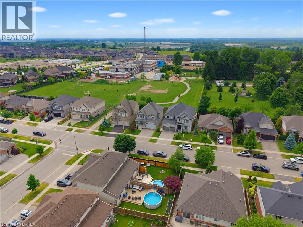 21 Irongate Drive, Paris, ON