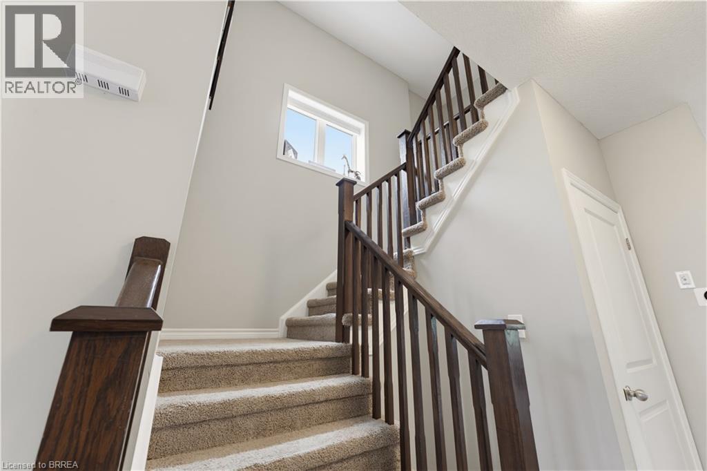 21 Irongate Drive, Paris, ON