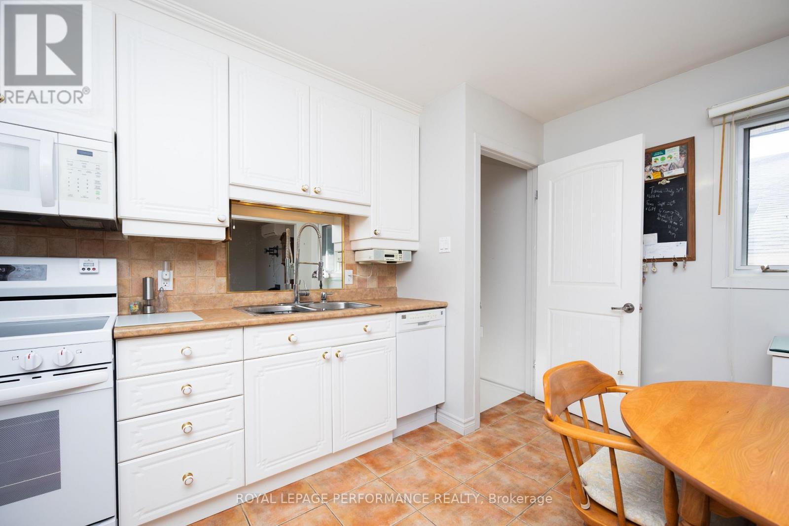 104 Kincardine Street W, North Glengarry, ON