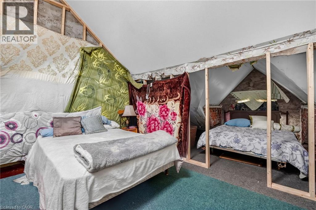 Additional content - 199 N Locke Street N, Hamilton, ON
