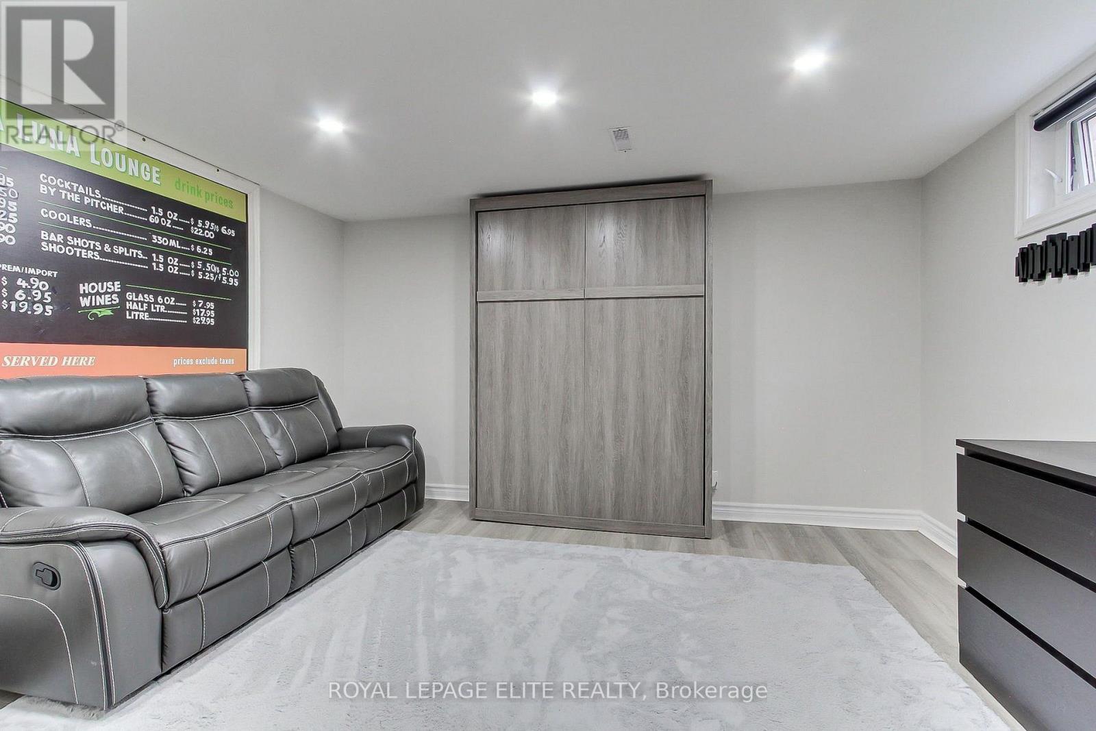 13 Alphonsus Court, New Tecumseth, ON