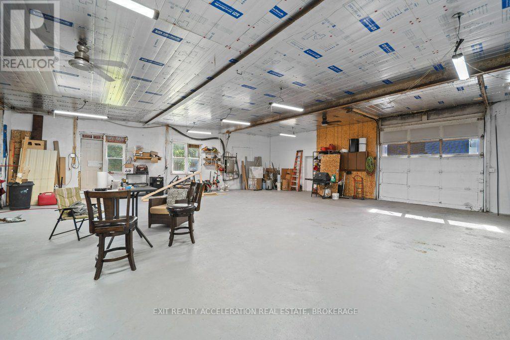 6715 County Rd 2, Loyalist (Lennox And Addington - South), ON