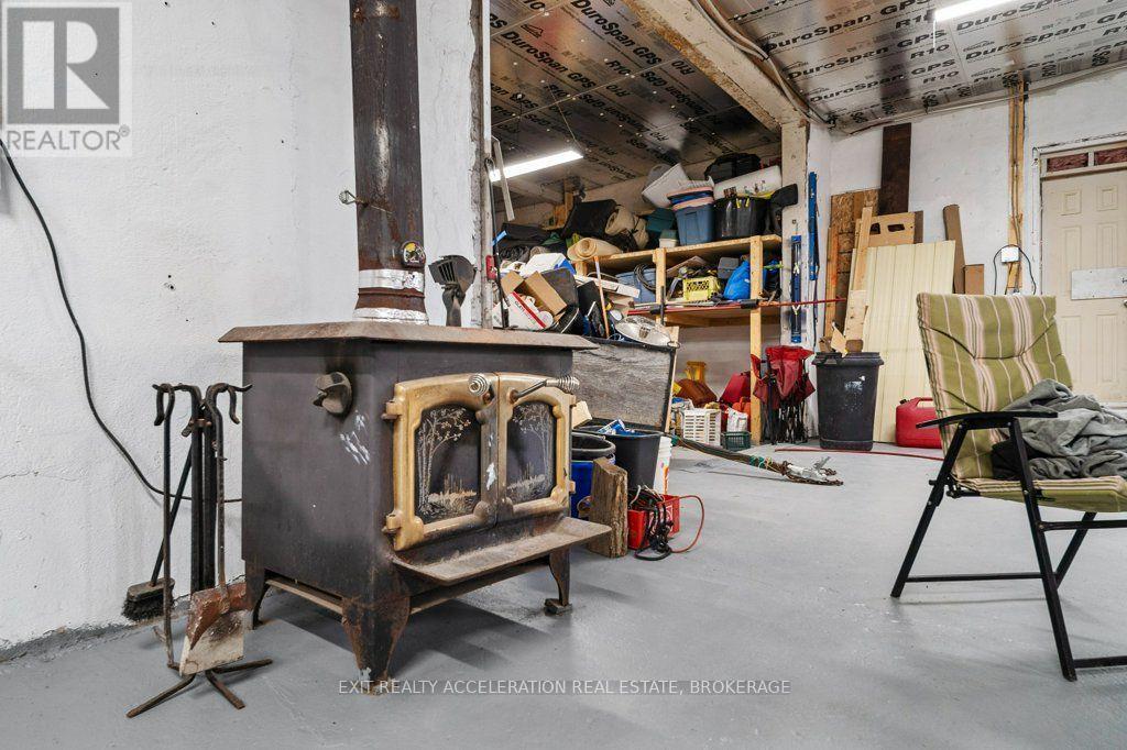 6715 County Rd 2, Loyalist (Lennox And Addington - South), ON