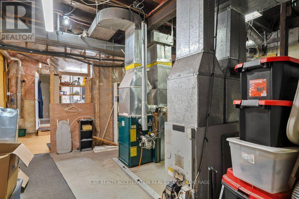 6715 County Rd 2, Loyalist (Lennox And Addington - South), ON