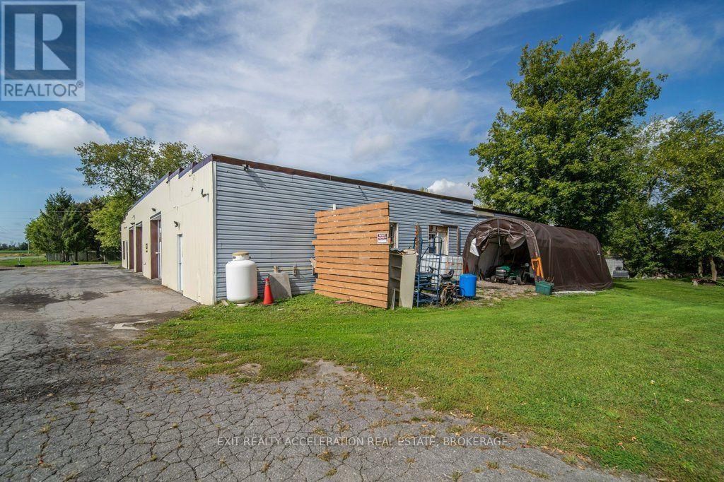 6715 County Rd 2, Loyalist (Lennox And Addington - South), ON