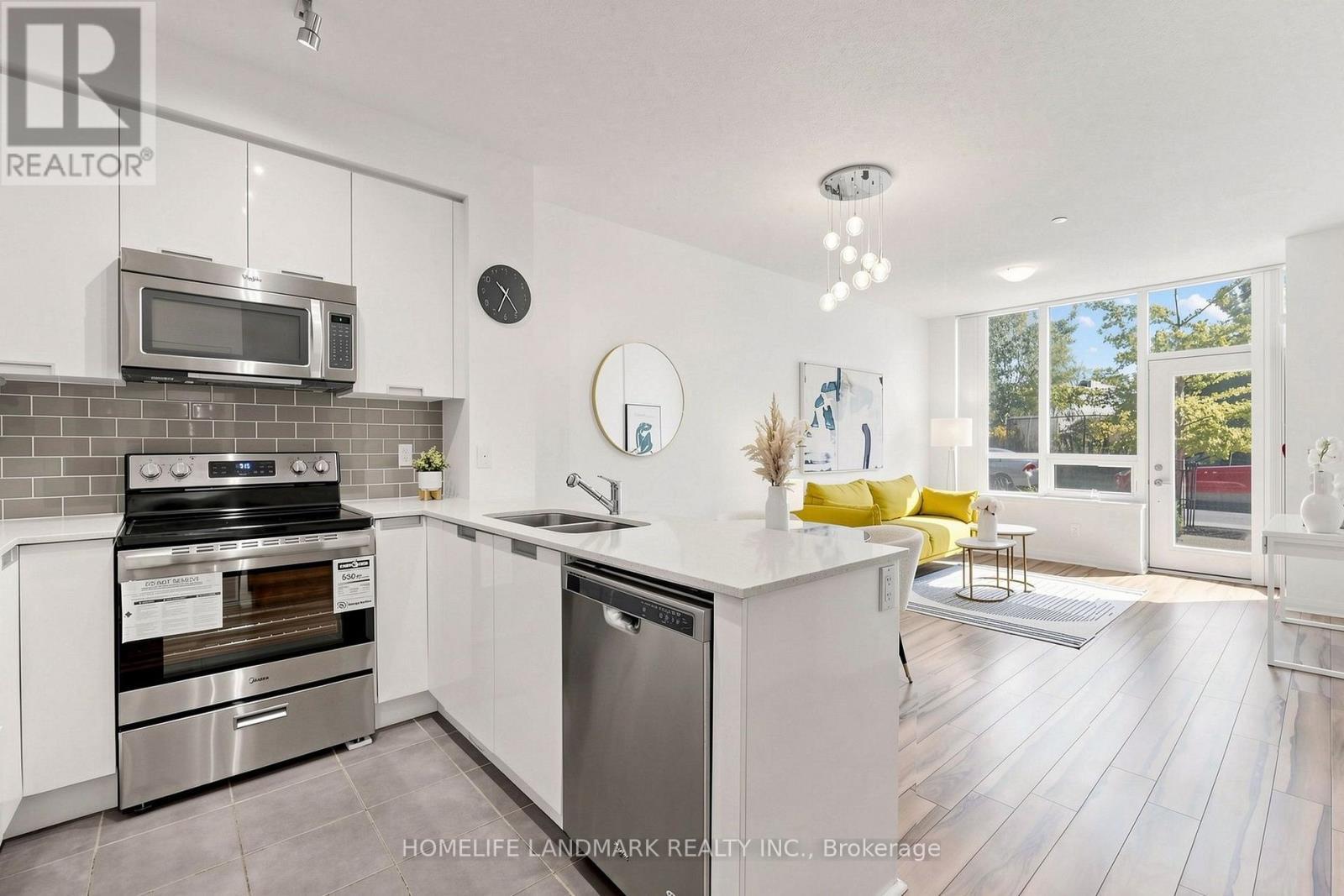 105 - 55 Eglinton Avenue, Mississauga, ON