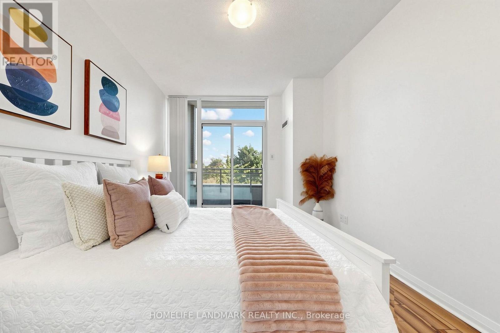 105 - 55 Eglinton Avenue, Mississauga, ON