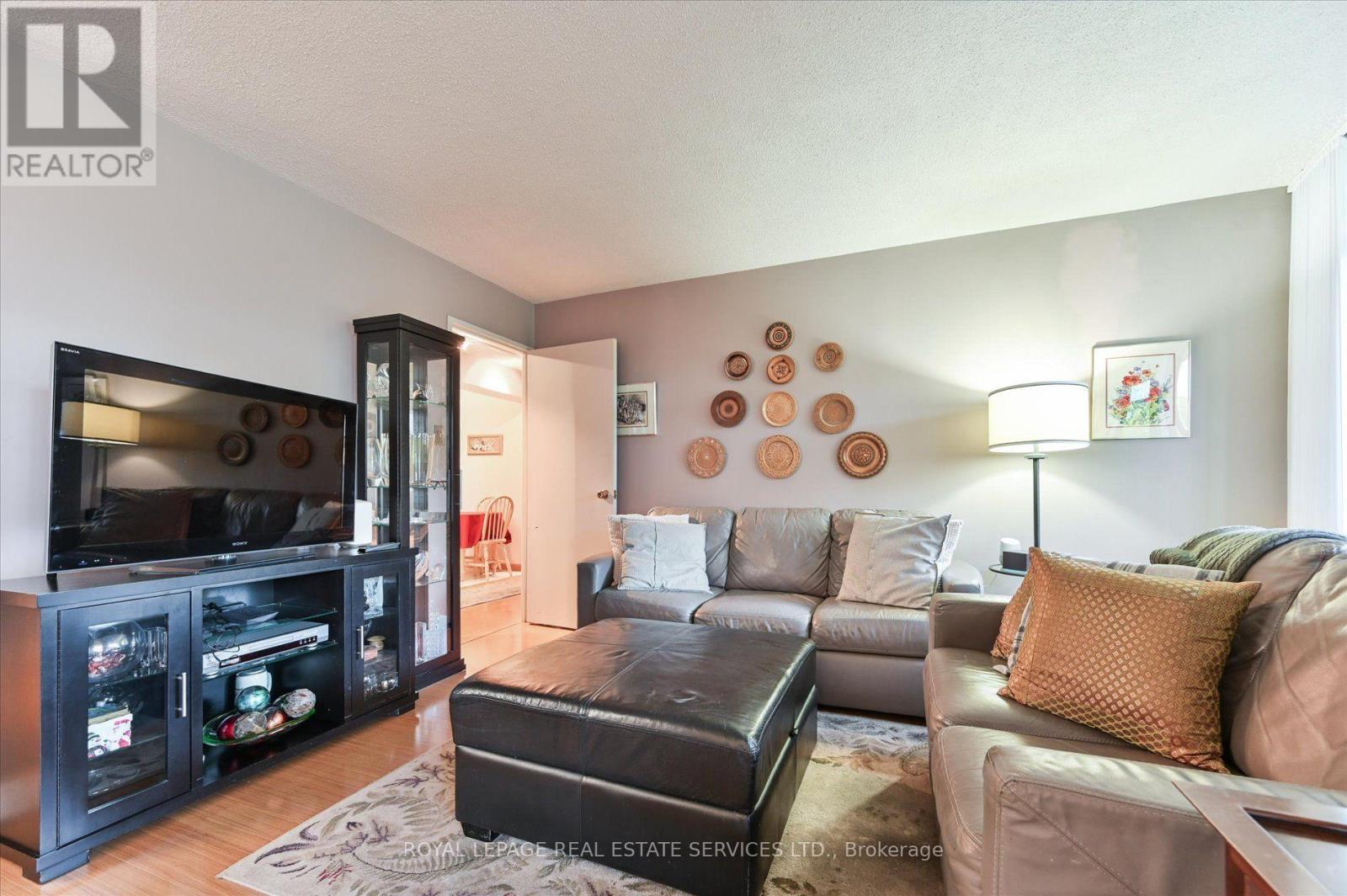 301 - 3100 Kirwin Avenue, Mississauga, ON