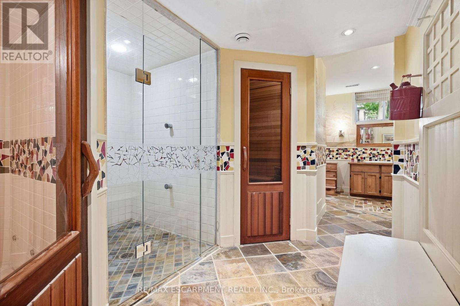 18 Blackberry Place, Hamilton, ON