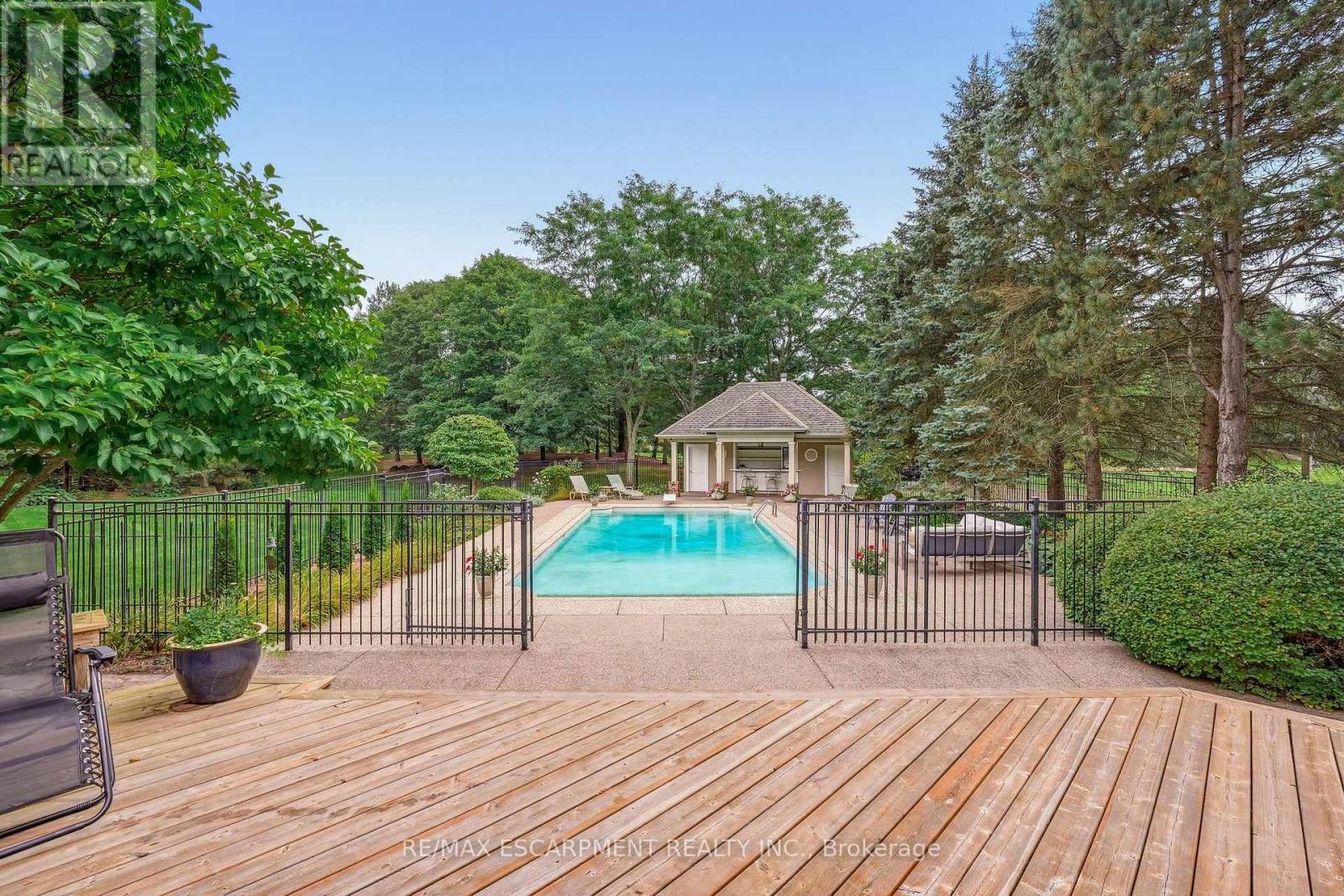 18 Blackberry Place, Hamilton, ON