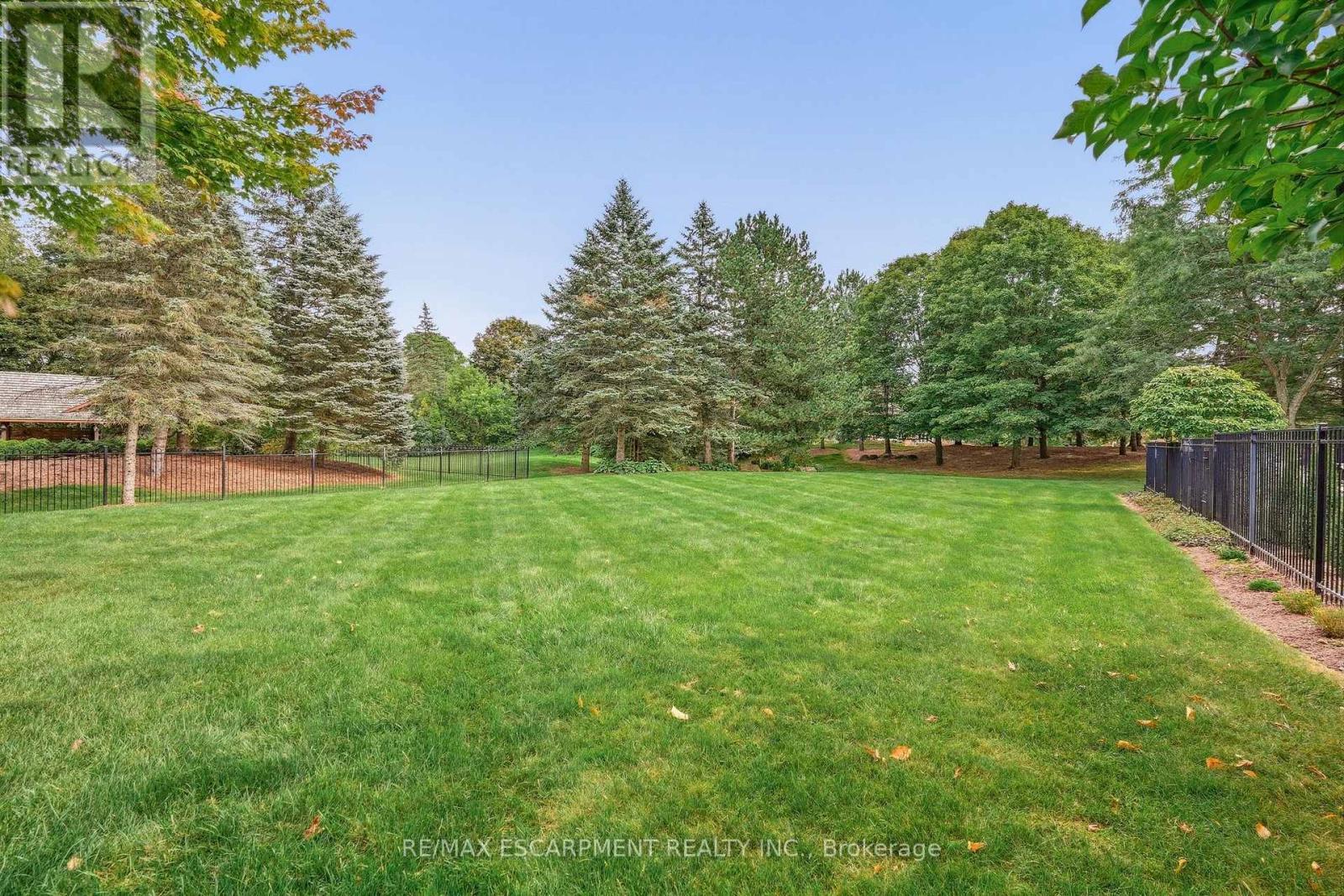 18 Blackberry Place, Hamilton, ON
