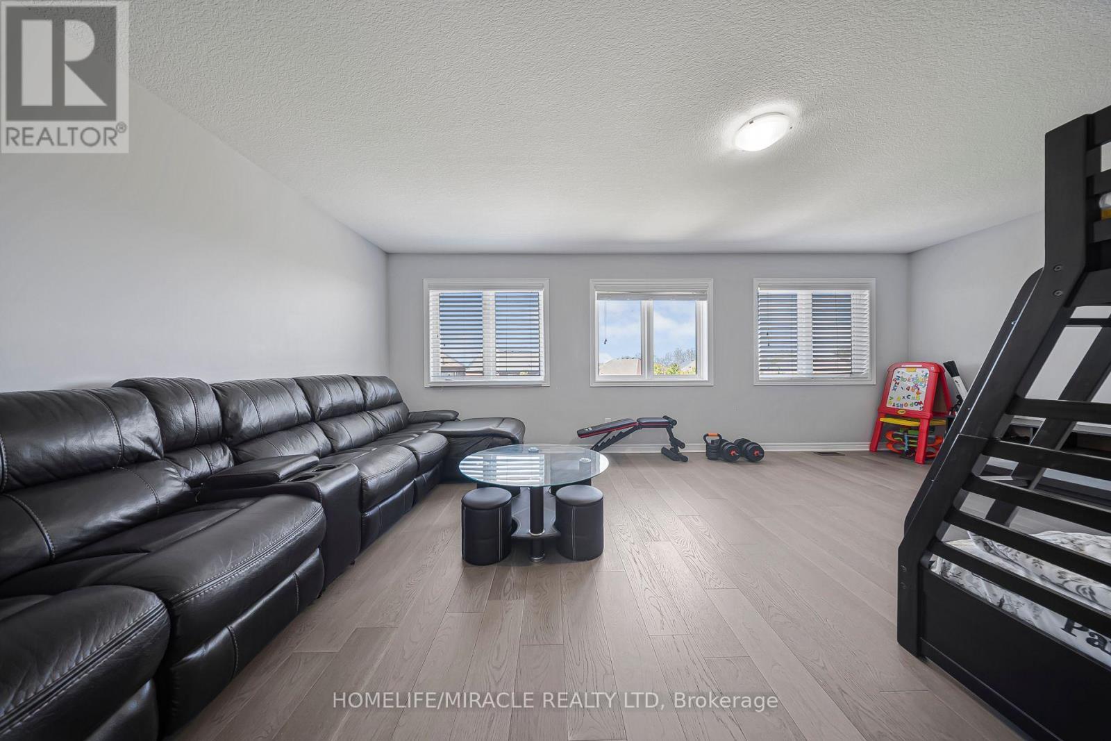795 Robert Ferrie Drive, Kitchener, ON