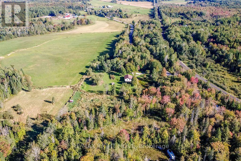1223 Southwood Road, Gravenhurst, ON