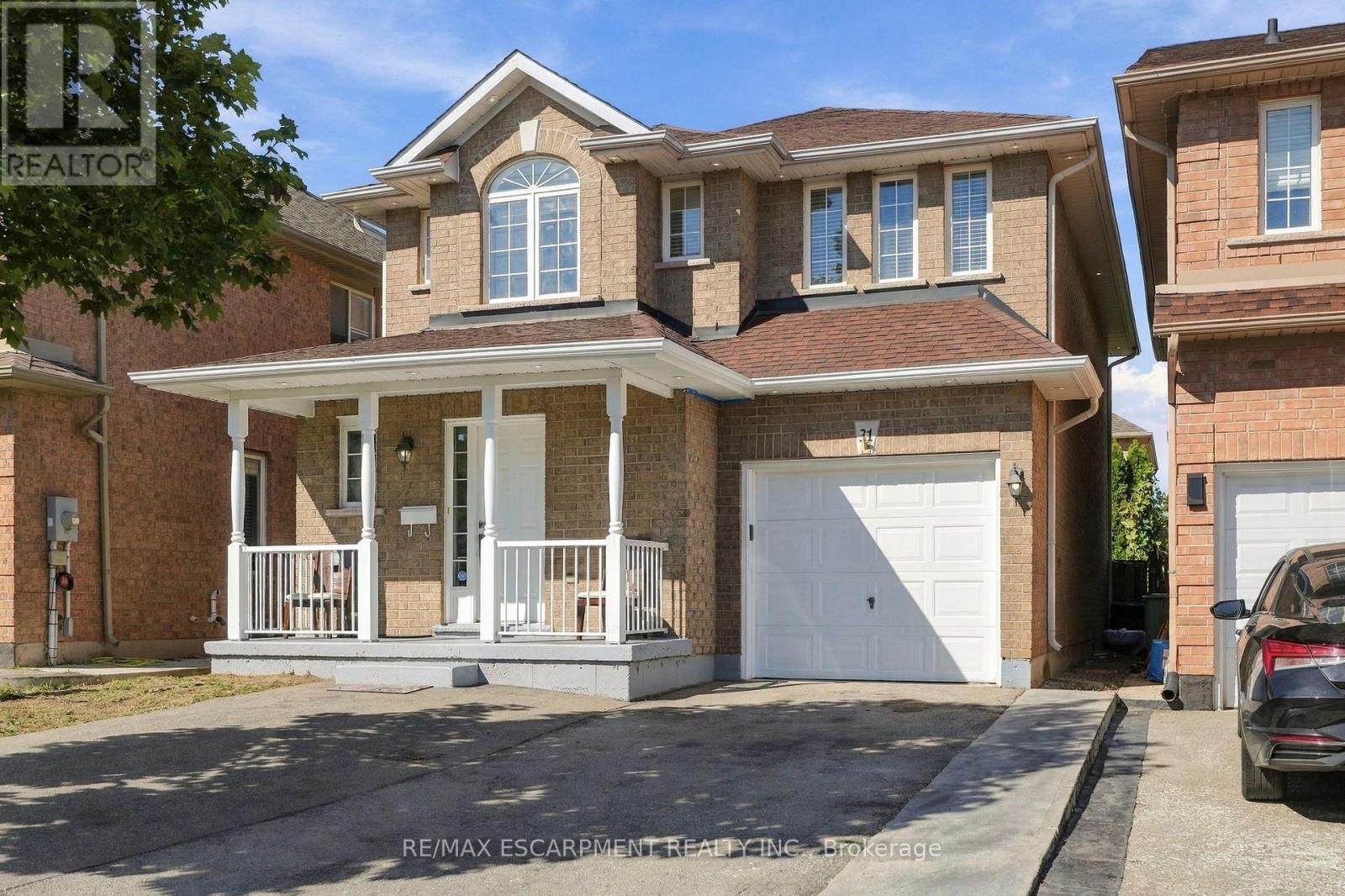 31 Peachwood Crescent, Hamilton, ON