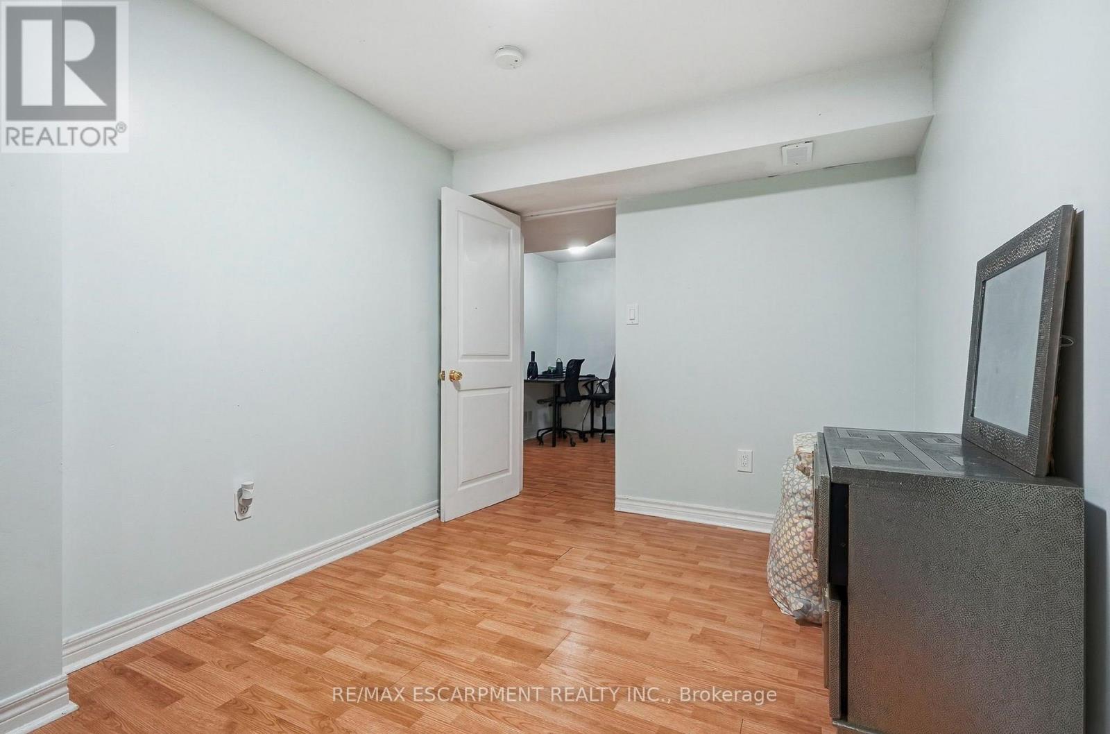 31 Peachwood Crescent, Hamilton, ON