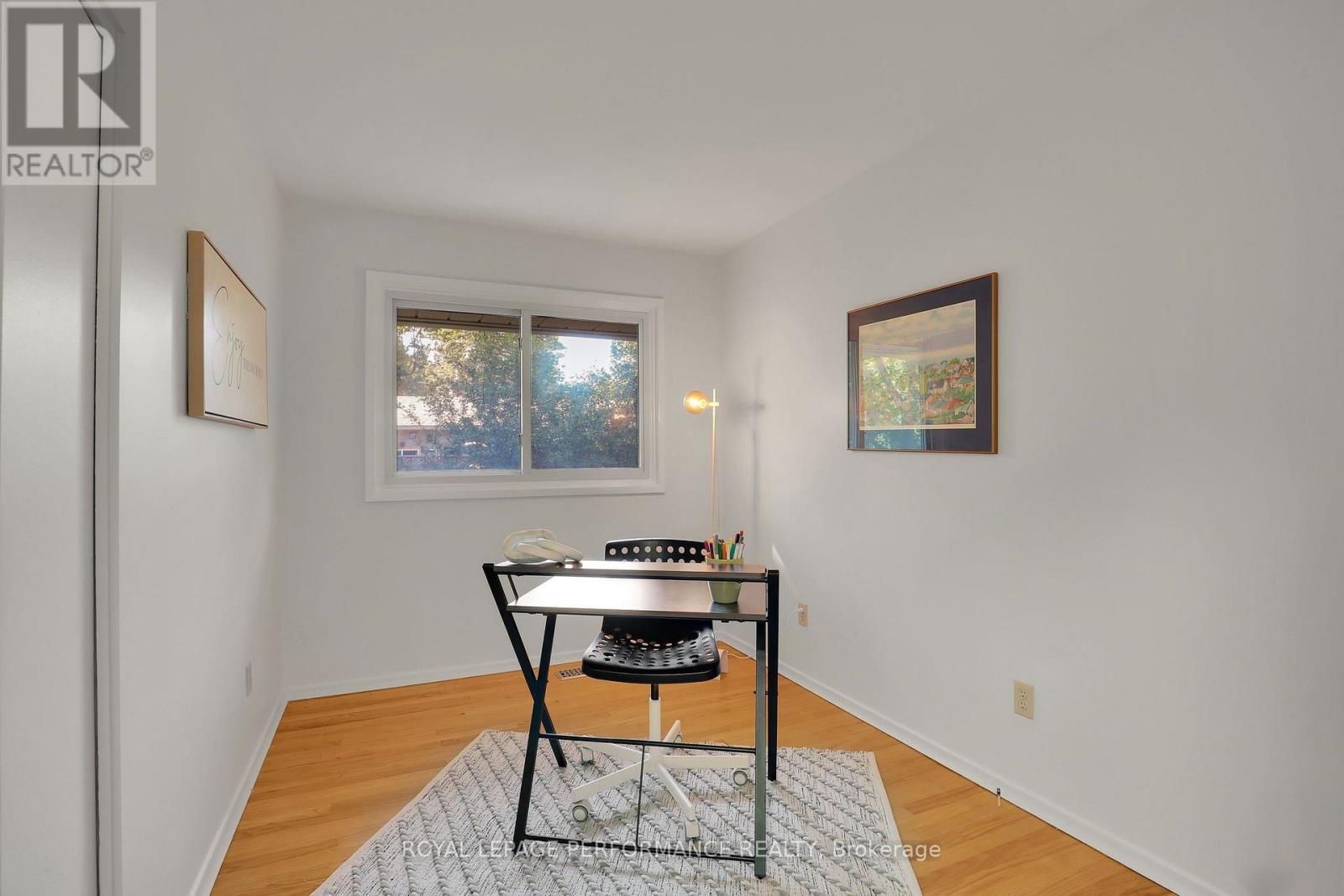 25 Thorncliff Place, Ottawa, ON