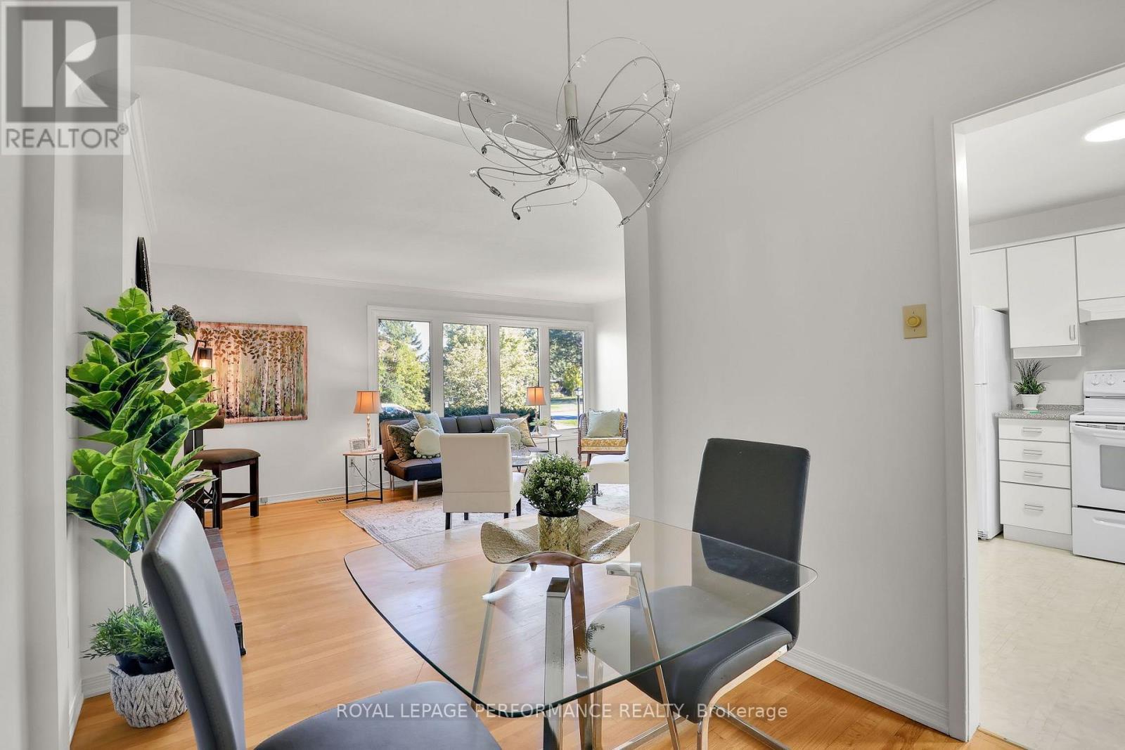 25 Thorncliff Place, Ottawa, ON