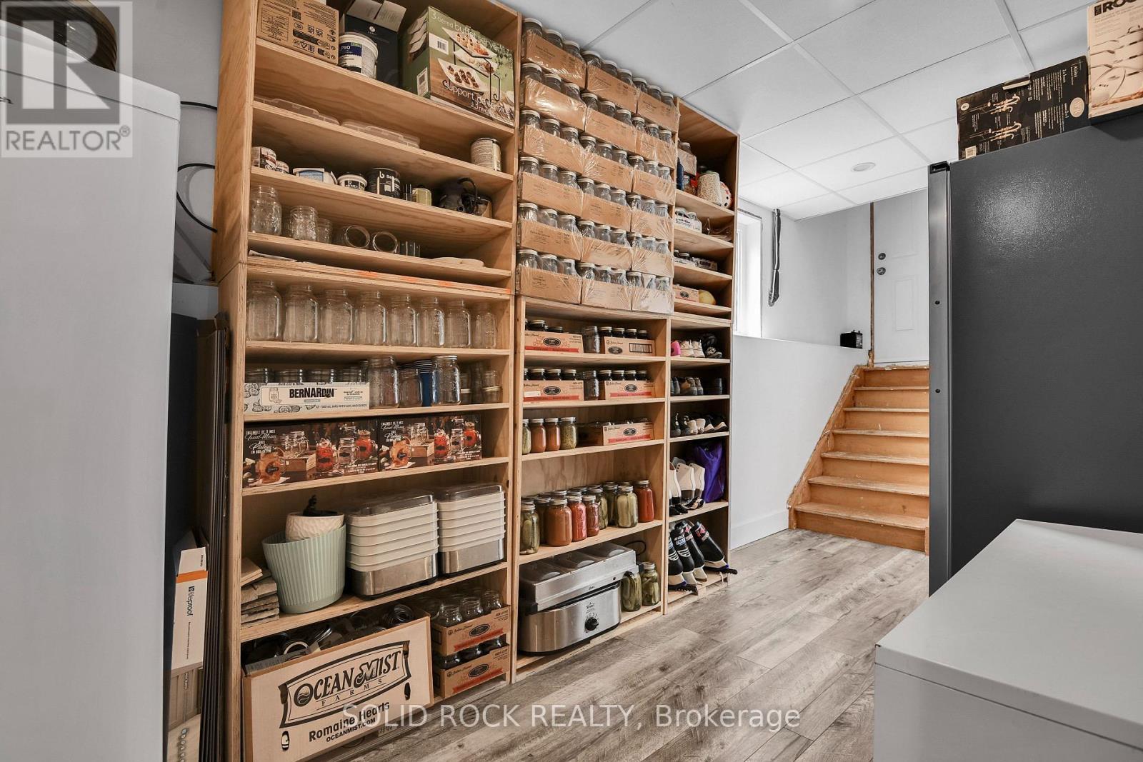 Mud Room Entrance to Garage - 7040 Donwel Drive, Ottawa, ON