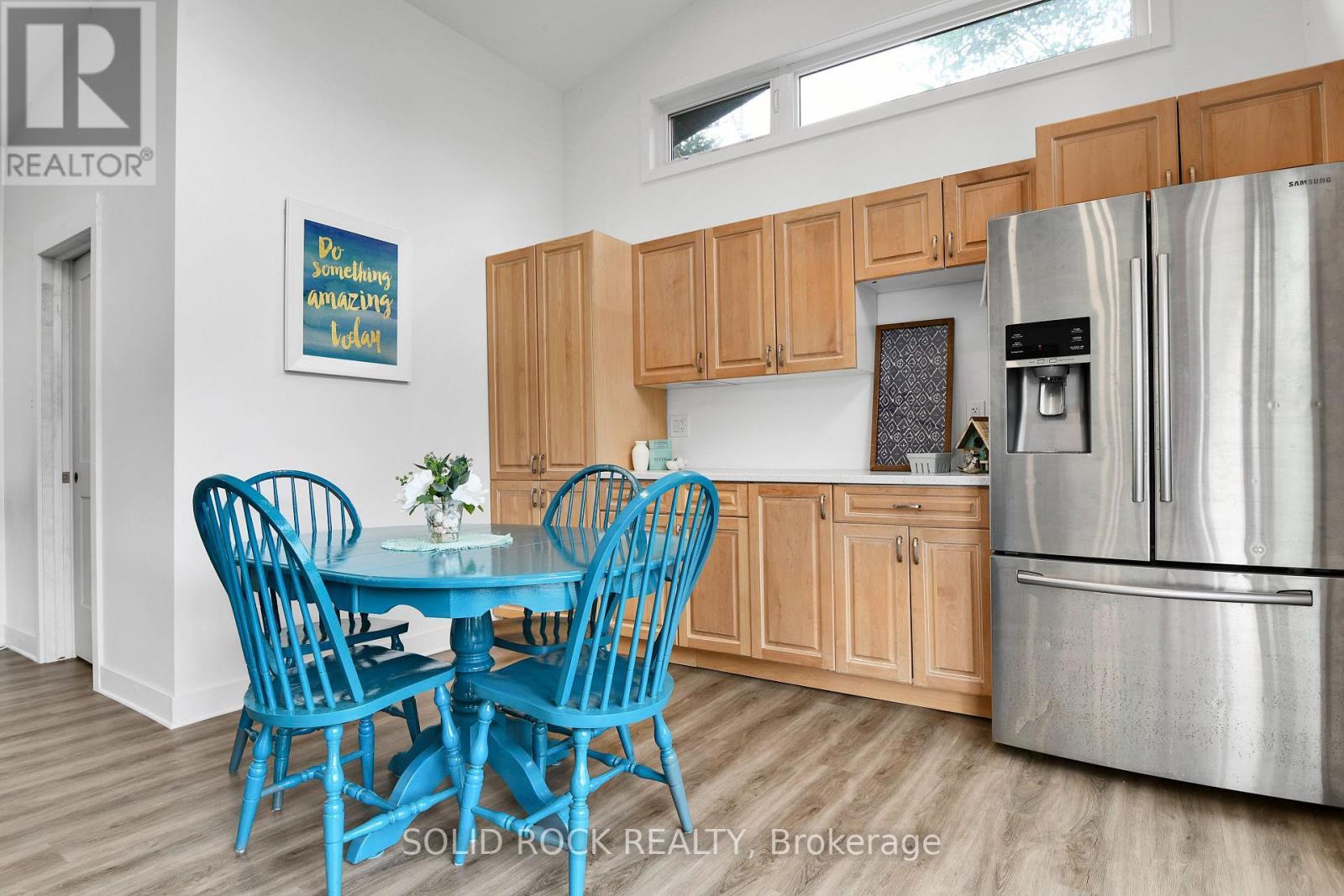 Pool House Kitchenet - 7040 Donwel Drive, Ottawa, ON