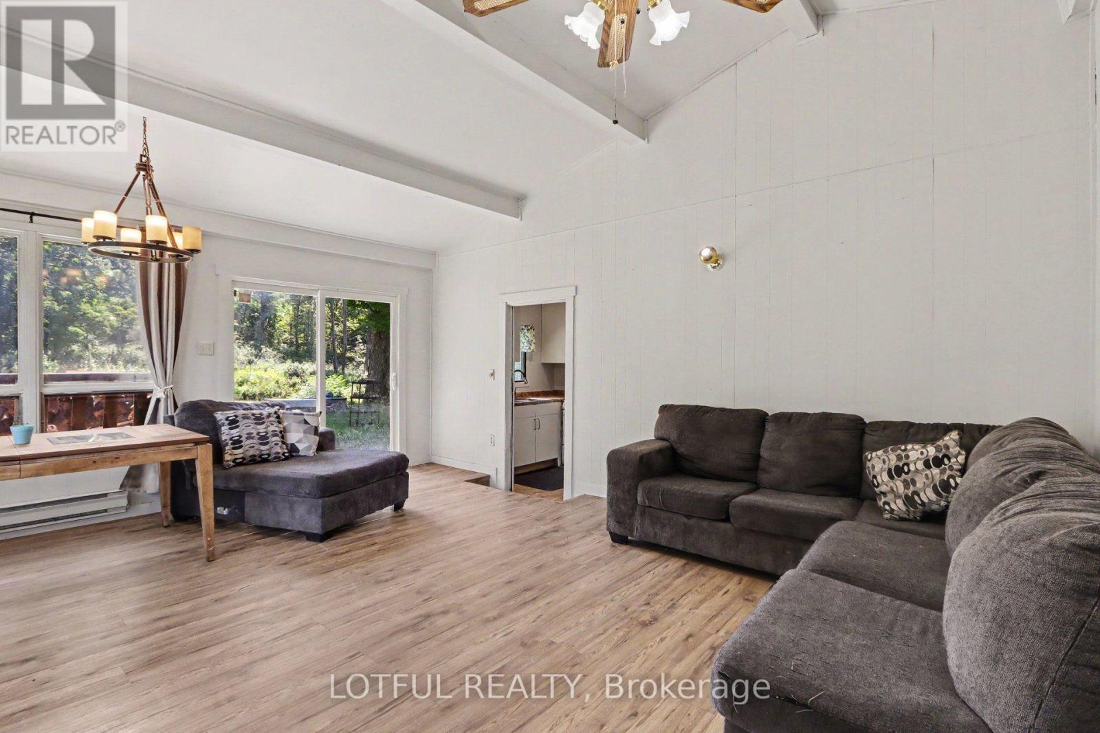 101 Maberly Station Road, Tay Valley, ON