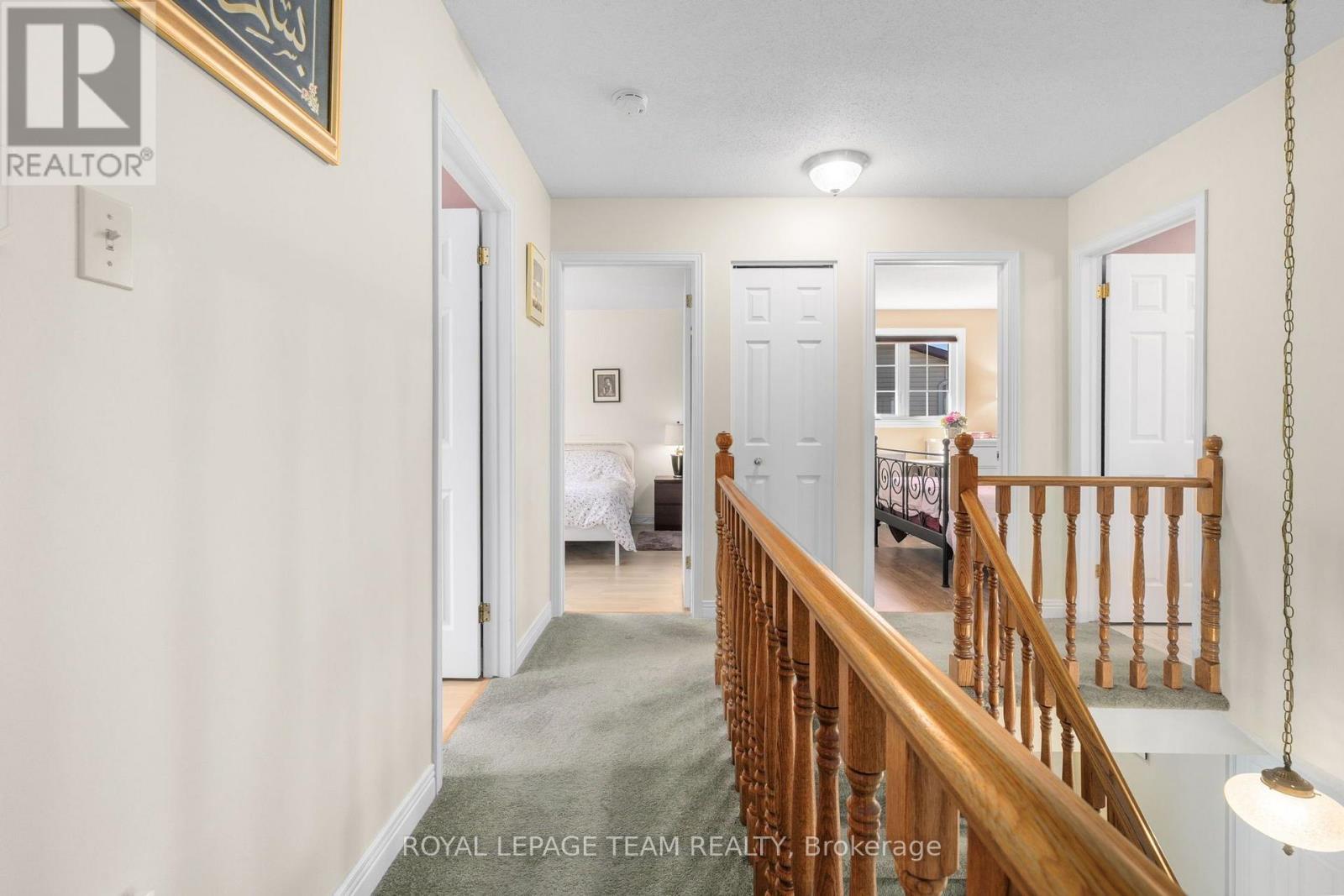 67 Holitman Drive, Ottawa, ON