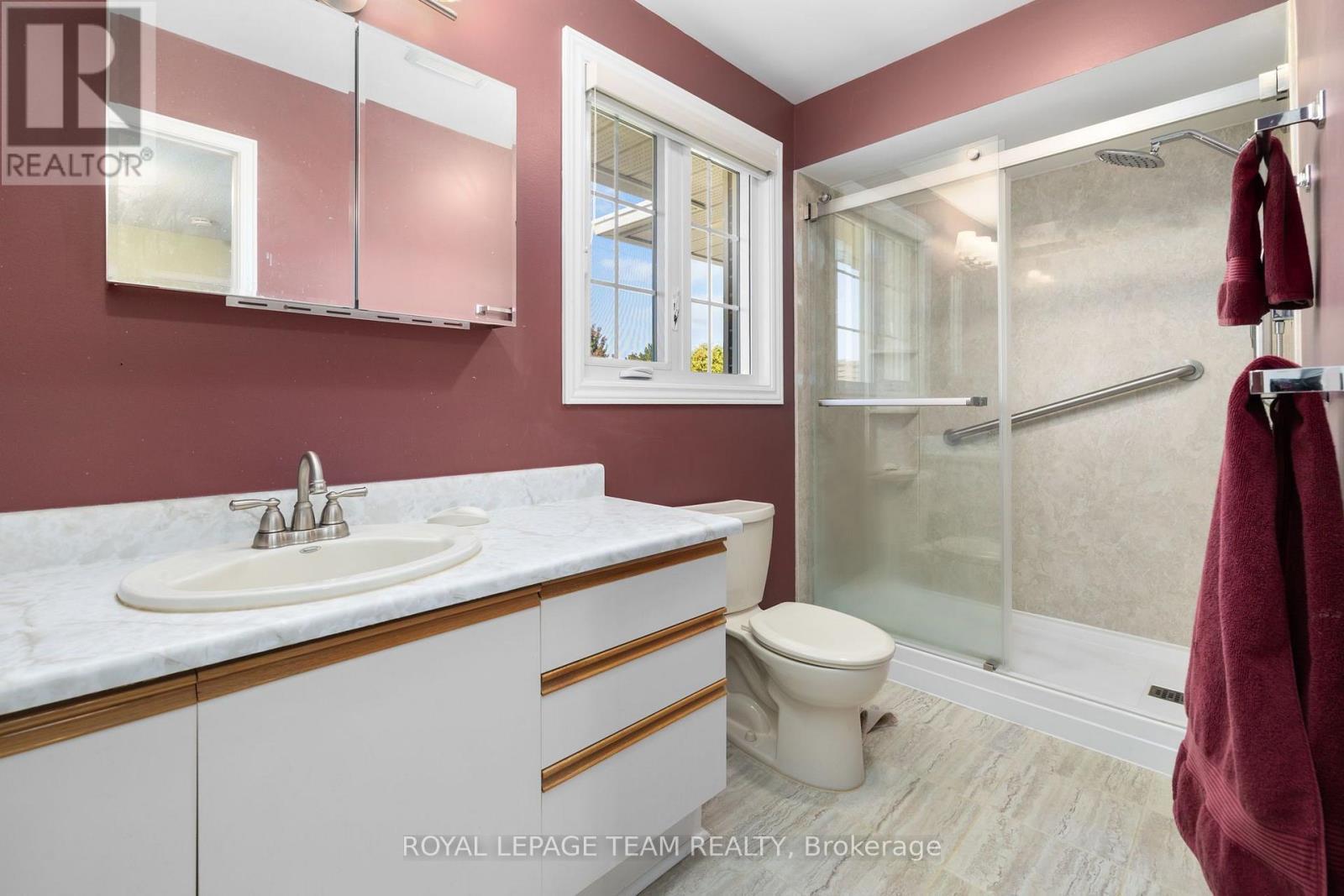 67 Holitman Drive, Ottawa, ON