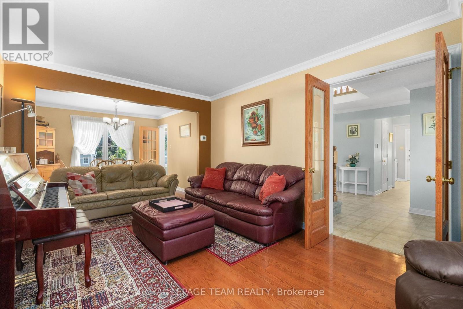 67 Holitman Drive, Ottawa, ON