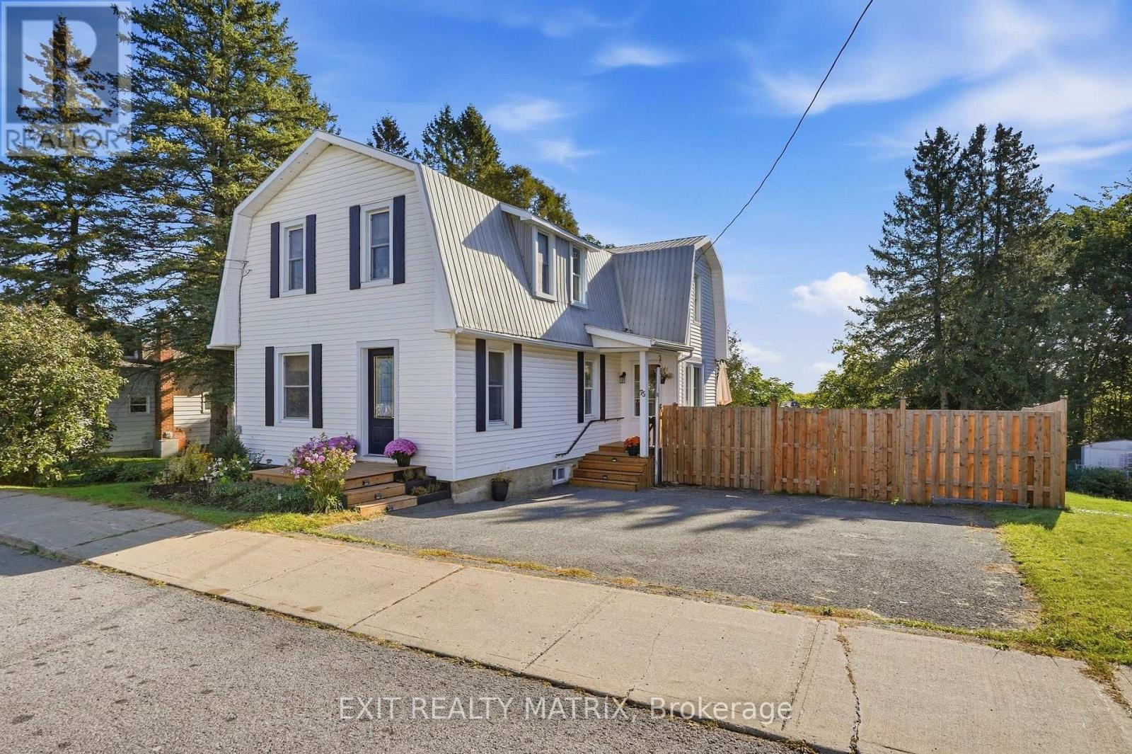75 Stanley Avenue, Champlain, ON
