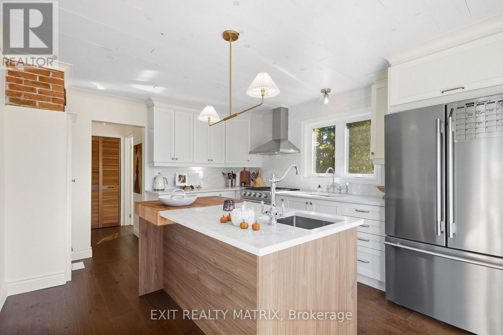 75 Stanley Avenue, Champlain, ON