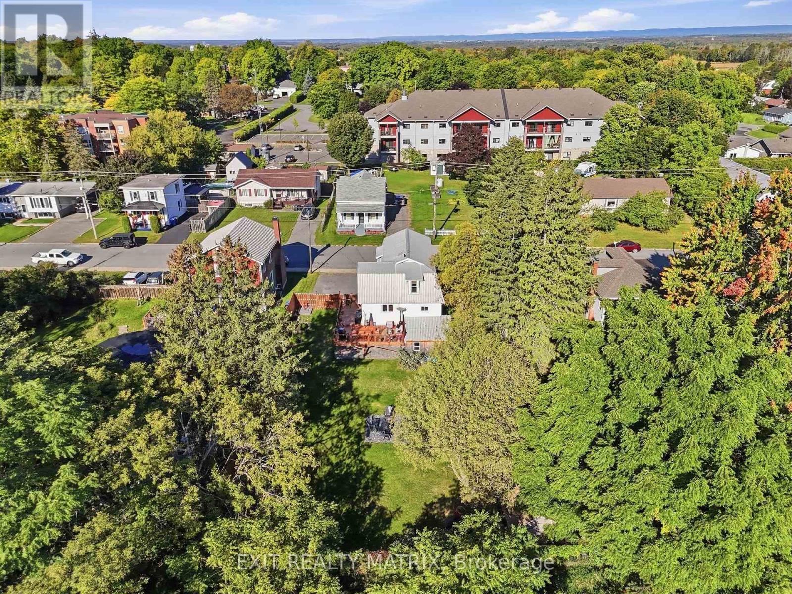 75 Stanley Avenue, Champlain, ON