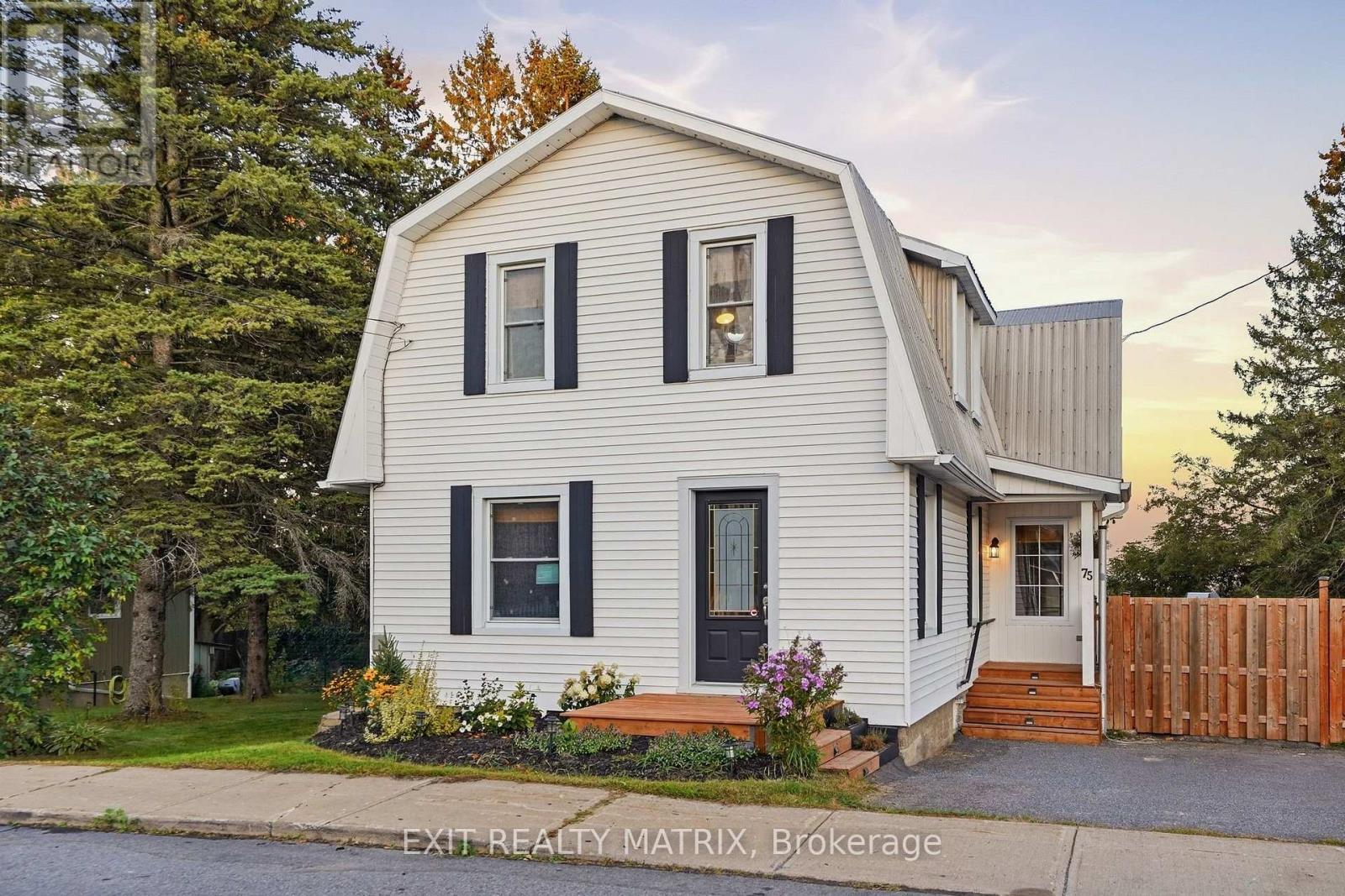 75 Stanley Avenue, Champlain, ON