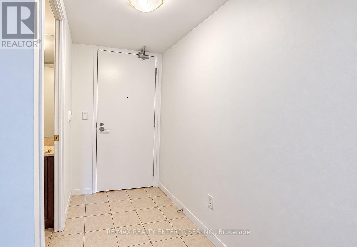 612 - 215 Fort York Boulevard, Toronto, ON