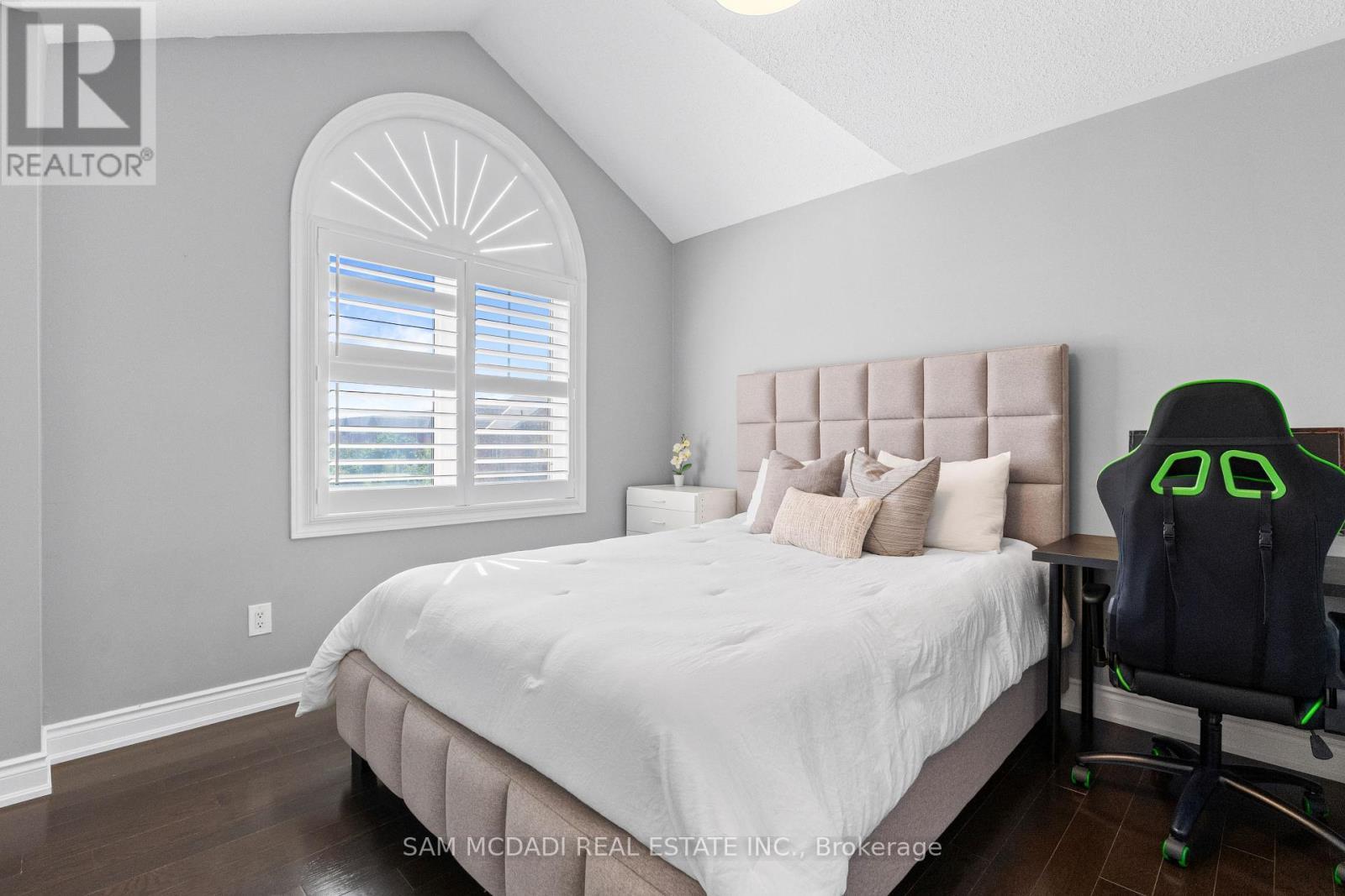 195 Holmes Crescent, Milton, ON